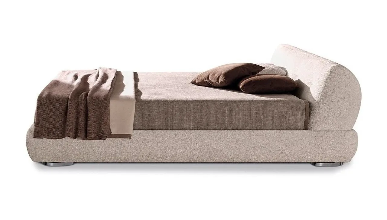 картинка Supermoon Bed by Minotti магазин INTERIOR TOP являющийся официальным дистрибьютором в России 
