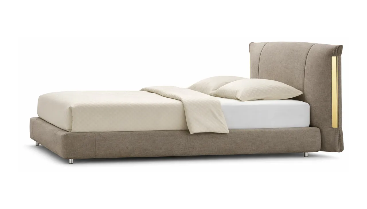 картинка Кровать Amal by Flou магазин INTERIOR TOP являющийся официальным дистрибьютором в России 